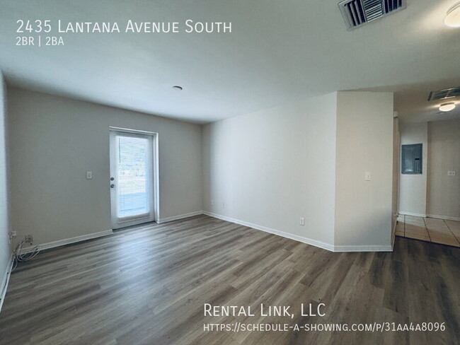 Foto del edificio - 2435 Lantana Ave S