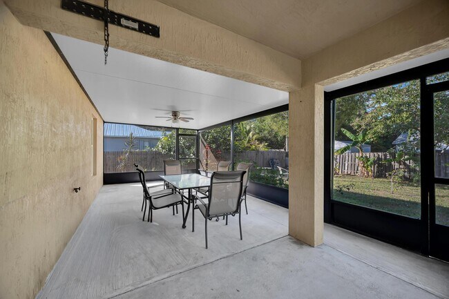 Foto del edificio - 1037 SW Payne Ave