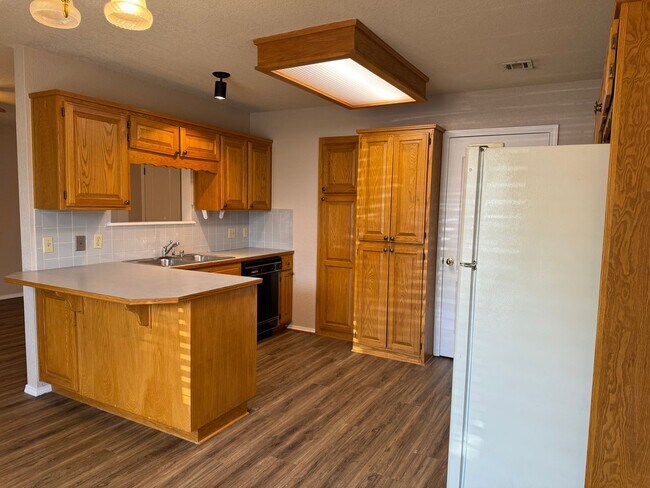 Foto del edificio - ***508-C NW E Street***