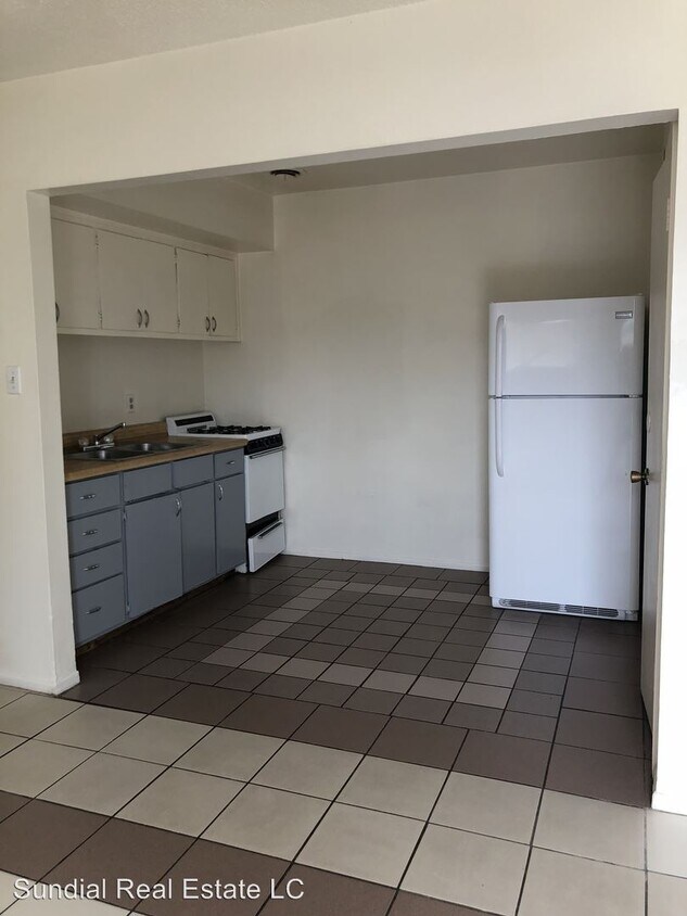 Foto principal - 120-128 S Carney Ave