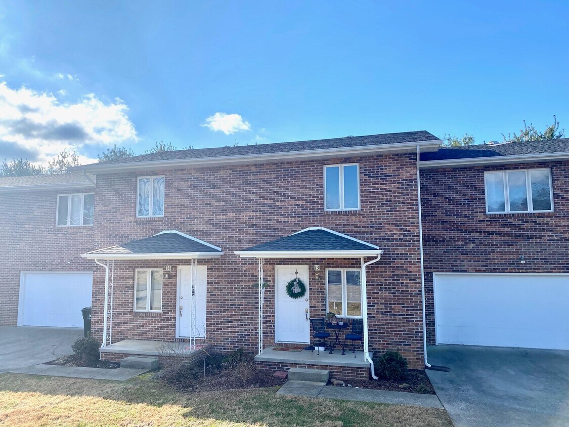 Foto principal - Beautiful 3 Bedroom, 2.5 Bathroom Condo