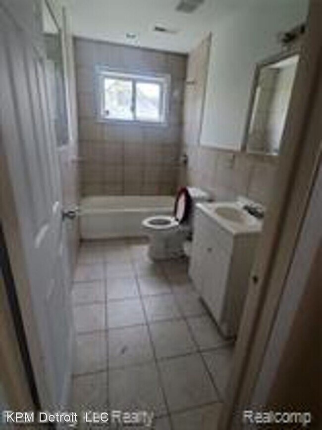 Building Photo - 3 br, 1 bath House - 7722 Brace
