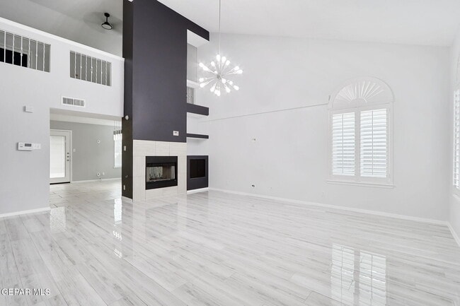 Foto del edificio - 12640 Paseo Rae Ave