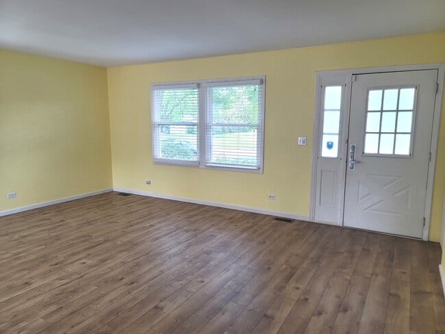Building Photo - 4112 Crimson Dr