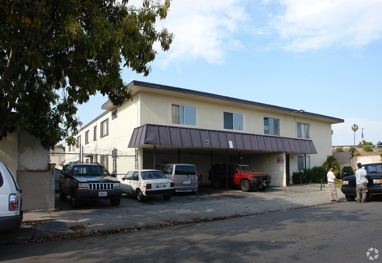 Building Photo - 4771 Marathon St