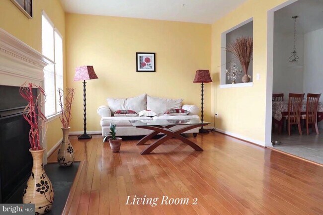 Foto del edificio - 6872 Tasker Falls