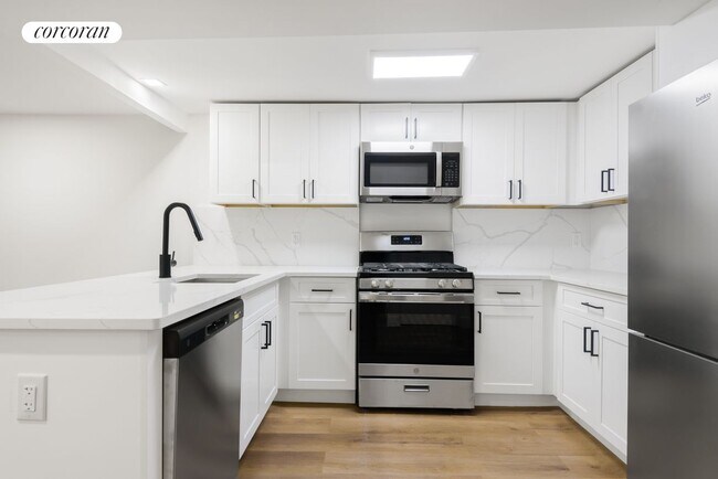 Foto del edificio - 71 Weirfield St