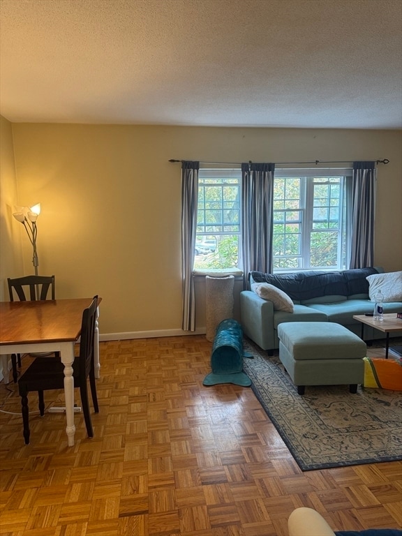 Foto del edificio - 116 Lake Shore Rd