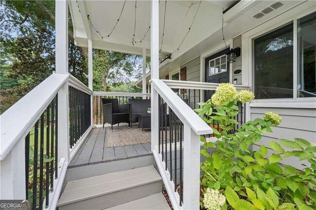 Photo - 2806 Fraser St House