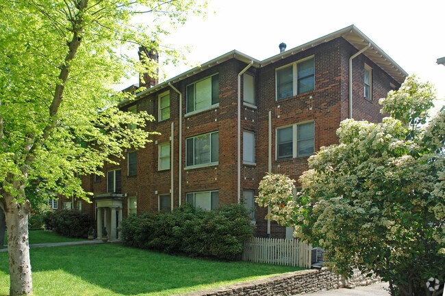 Foto del edificio - Hilltop Apartments