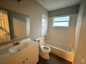 Building Photo - 1101 SW 61st St