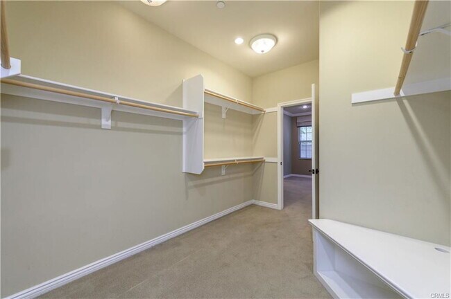Building Photo - 46 Ridge Valley