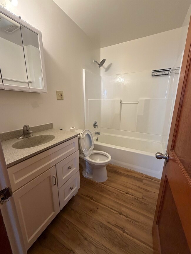 Foto del edificio - 84 Bowers St