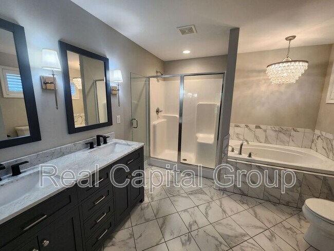 Foto del edificio - 40 Haywood Ln