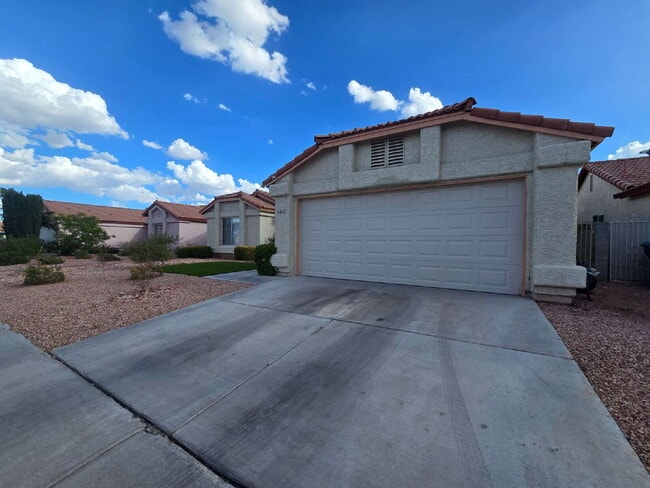 Building Photo - 6413 Sterling Springs Pkwy