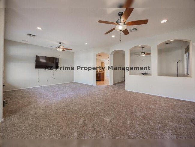 Foto del edificio - 2419 W Darrow St