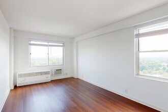 Interior Photo - Dorchester