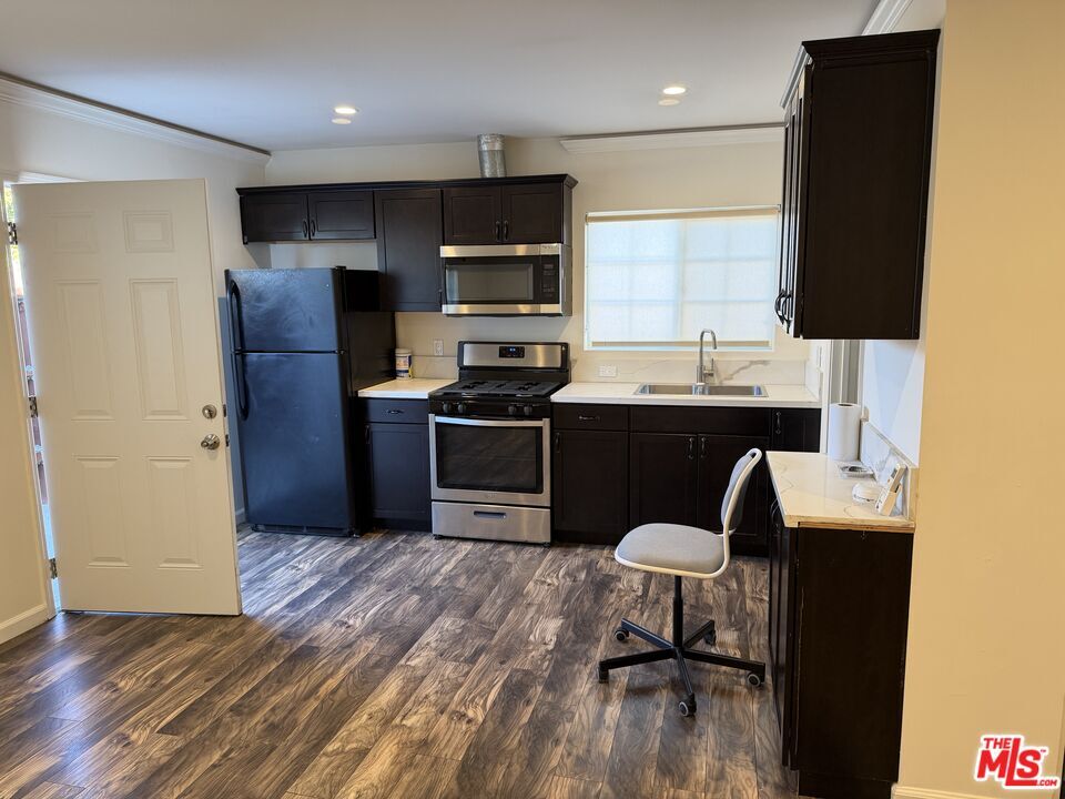 Foto del edificio - 19308 Calvert St