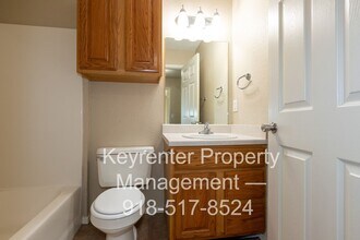 Building Photo - 2312 W Quantico St