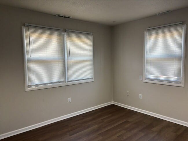 Foto del edificio - 1608 Boyd Ln