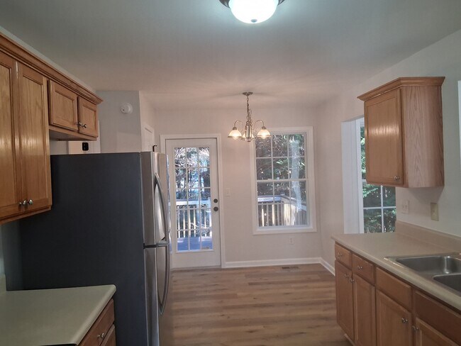 Foto del edificio - 8083 Colton Creek Way