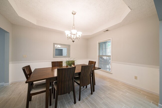 Foto del edificio - 4 bedroom/3 bath Midland, GA