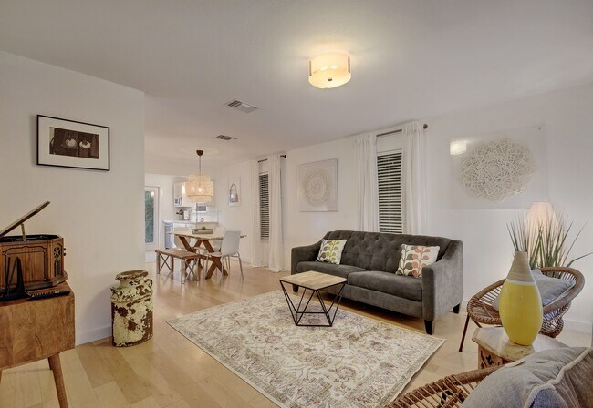 Foto del edificio - 2823 Garwood St