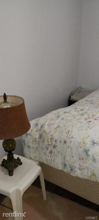 Building Photo - 2 br, 1 bath House - 17443 Cohasset St