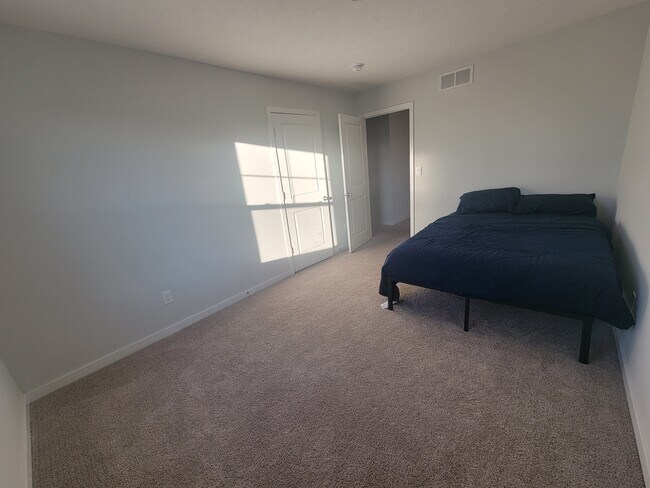 Foto del edificio - 131 Natalie Ln