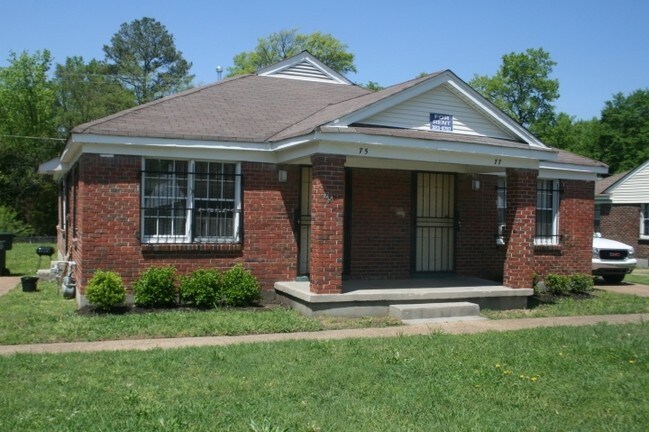 Building Photo - 69-93 Eastview Dr