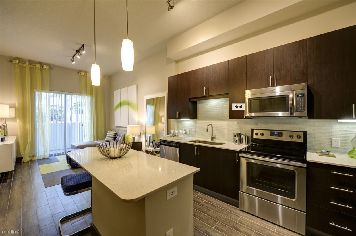 7437 N Kendall Dr, Kendall, FL 33156 Room for Rent in Kendall, FL