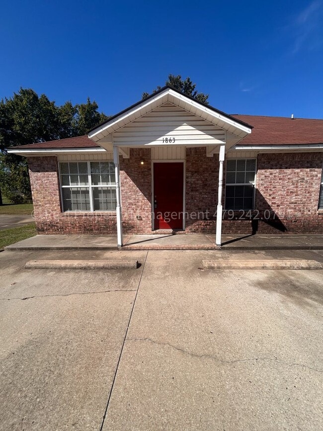 Building Photo - 1863 Brazil Ave
