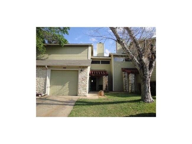 Foto del edificio - 512 Eberhart Ln