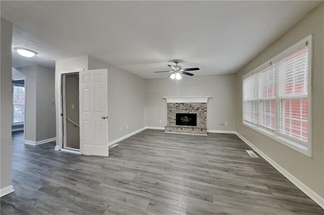 Building Photo - 1263 Melrose Forest Ln SE