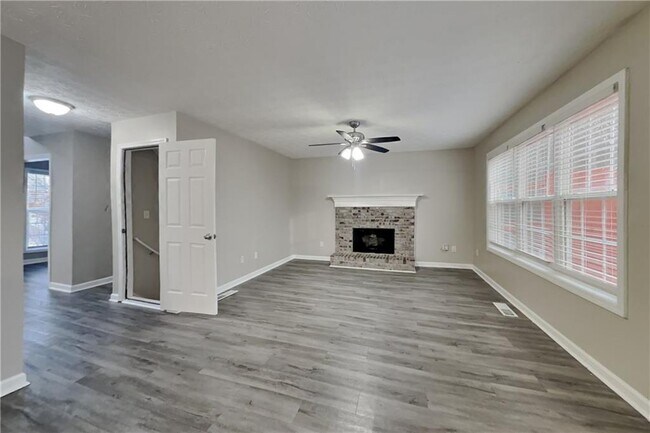 Foto del edificio - 1263 Melrose Forest Ln SE