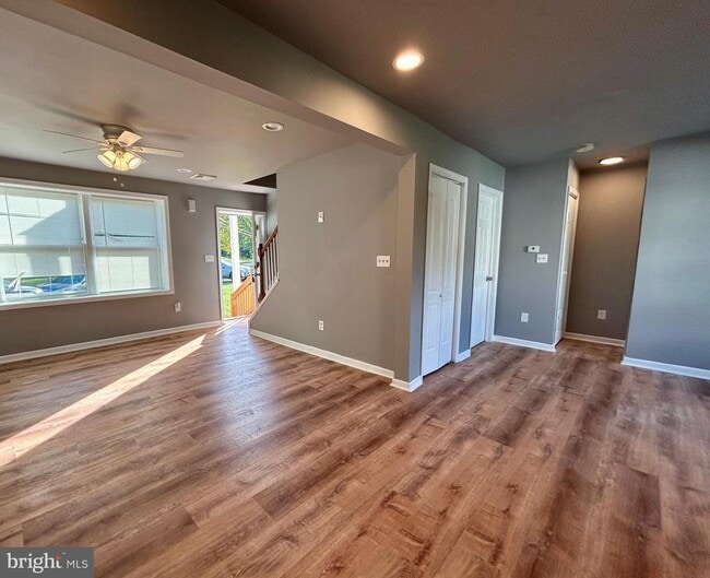 Building Photo - 5517 Schumacher Dr