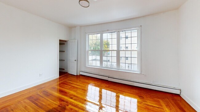Foto del edificio - 75 Highland St