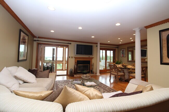 Foto del edificio - 1526 Seton Villa Ln