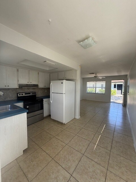 Foto del edificio - 623 92nd Ave N