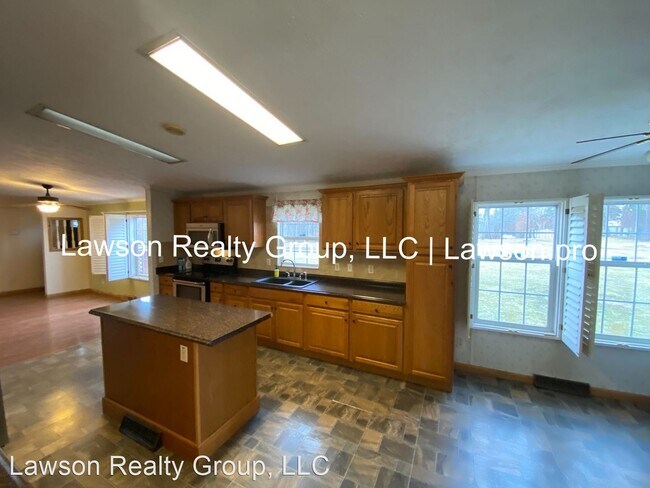 Foto del edificio - 3 br, 2.5 bath House - 6810 Thirlane Rd., NW