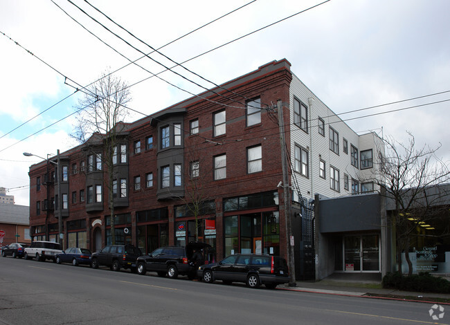 Foto del edificio - The Chester Apartments