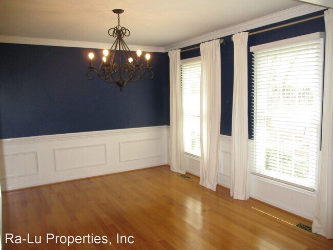 Foto del edificio - 4 br, 2.5 bath House - 1502 Fox Hollow Rd