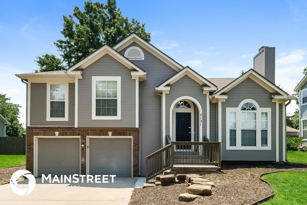 Primary Photo - 2121 SE 7th St