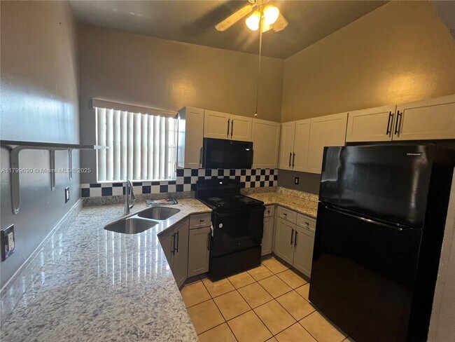 Foto del edificio - 1179 NW 60th St