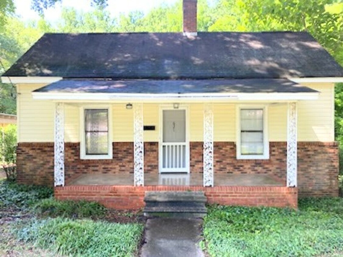 621 N Mountain St, Cherryville, NC 28021 - House Rental in Cherryville ...