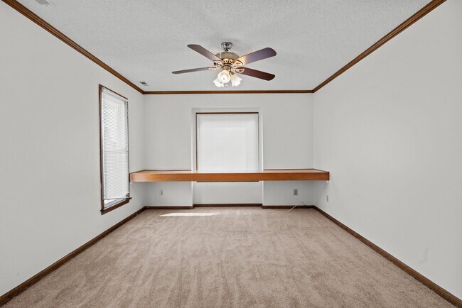 Foto del edificio - 1009 Emory Pl