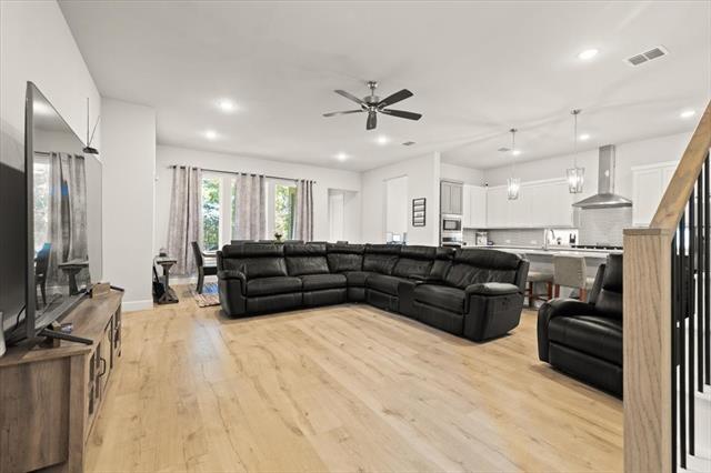 Building Photo - 3544 Golden Bell Ct