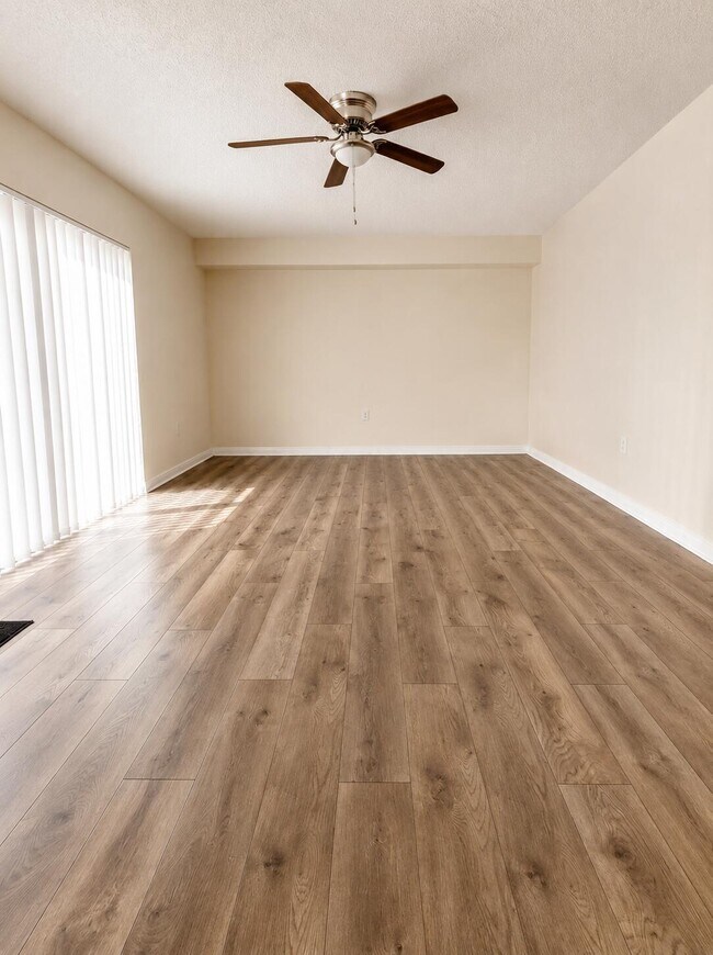 Foto del edificio - 865 Blue Ridge Cir