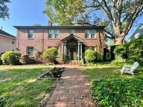 Building Photo - 2808 Wheat St