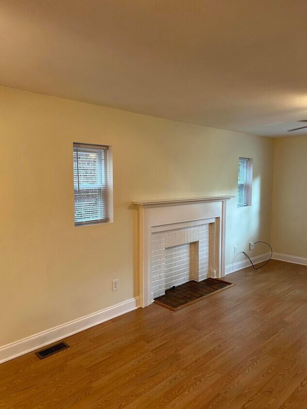 Foto principal - 110 W Tulane Rd